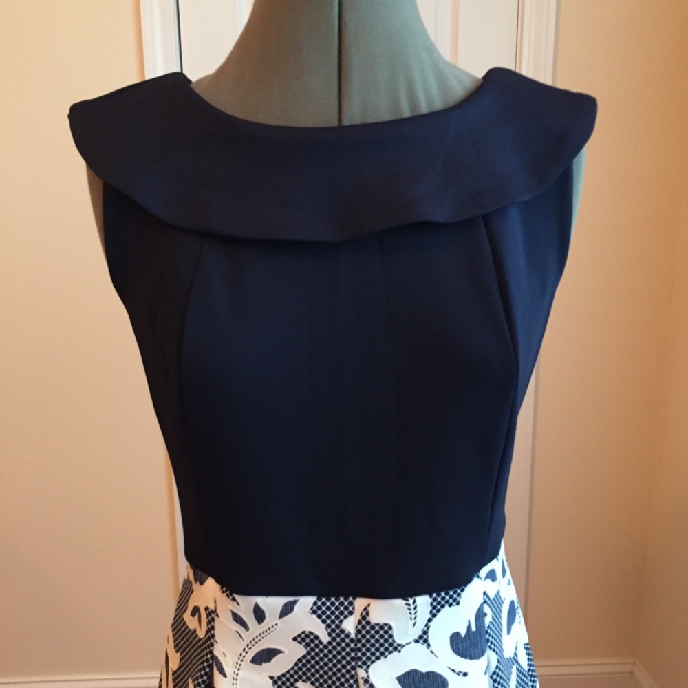 Kate and Lily blue dress white floral round neck - Picture 9 of 10